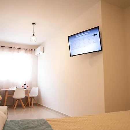 Anesis Airport Rooms 408 Koropion Exterior photo