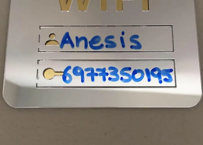 Anesis Airport Rooms 408