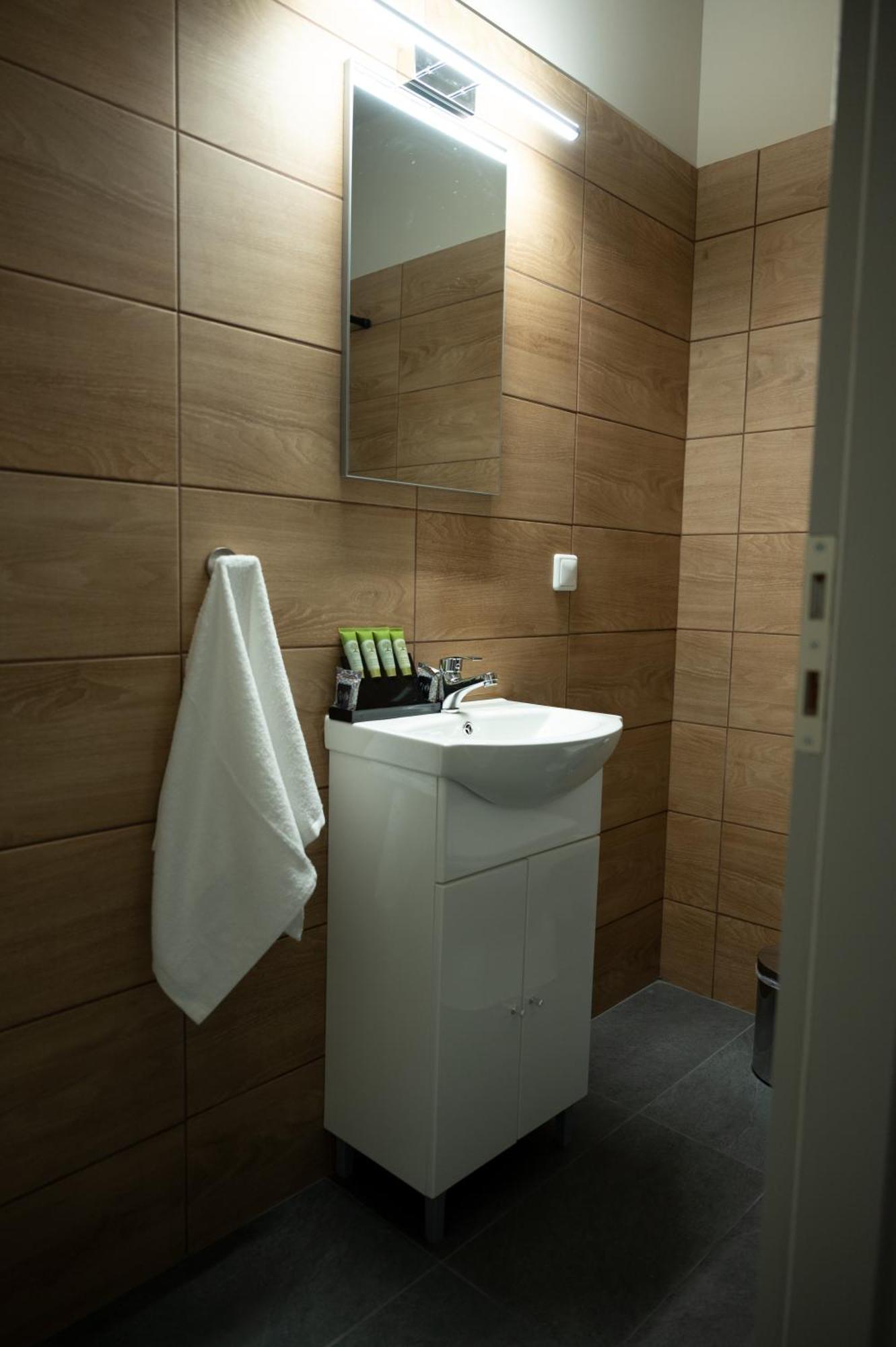Anesis Airport 408 Apartment *